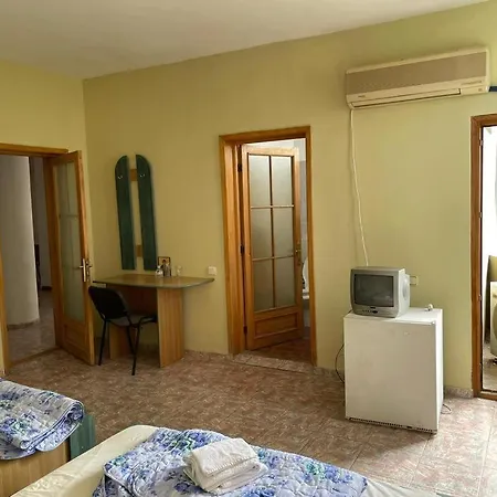 Guest house George